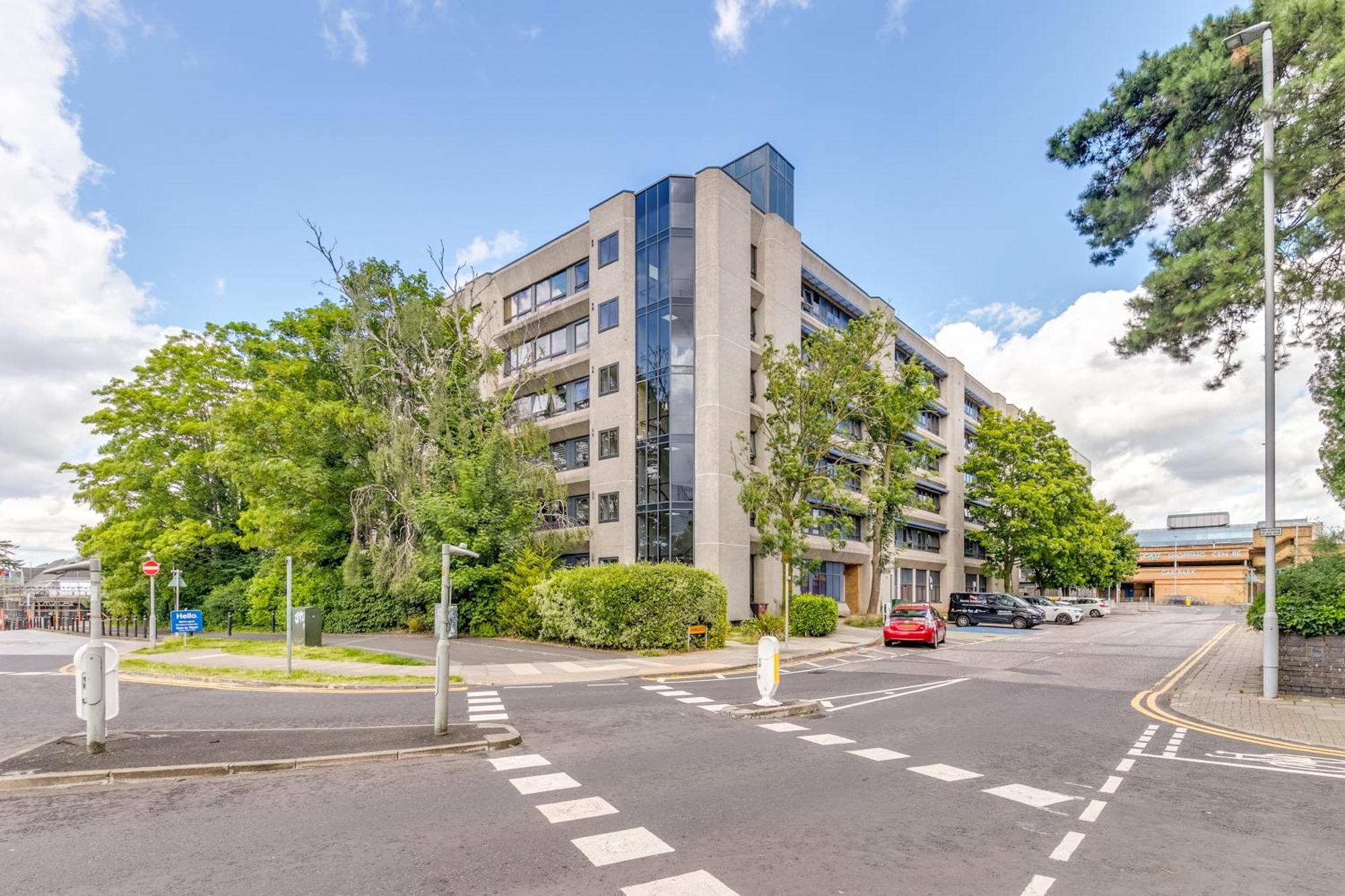 Modern Comfort Flat Town Centre Up To 8 People Apartment Stevenage Exterior photo